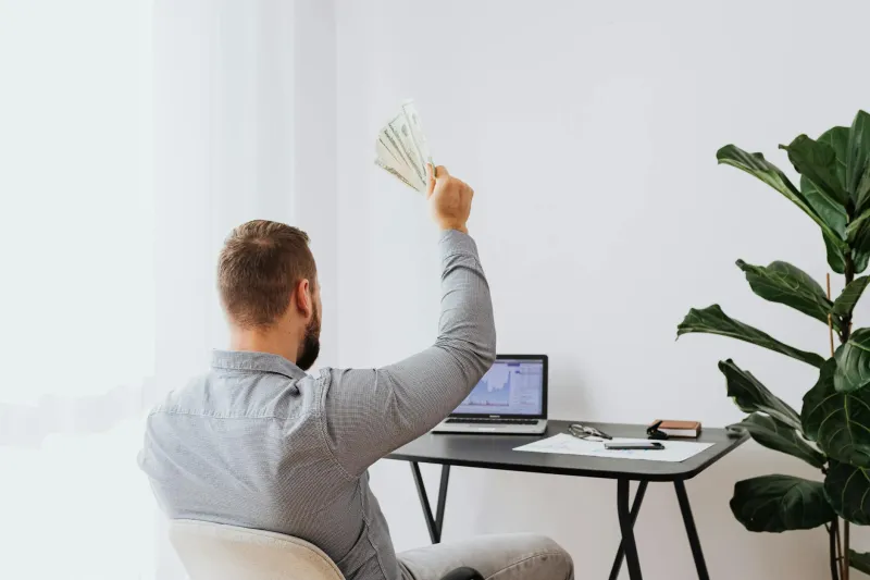 Rage Quit to Payday: How Competitive Gaming Side Hustles Are Replacing Part-Time Jobs for American Gen Z
